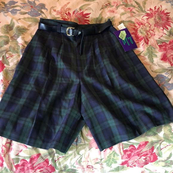 VINTAGE ‘92 Tofay Pleated Bermuda Plaid DeadStock - Picture 4 of 14